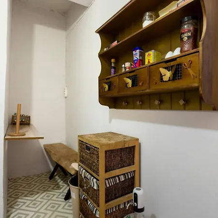 Cozy Flat 6 Min Walking To Taksim Square