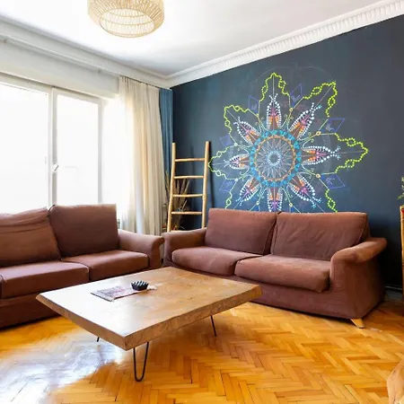Cozy Flat 6 Min Walking To Taksim Square Istanbul